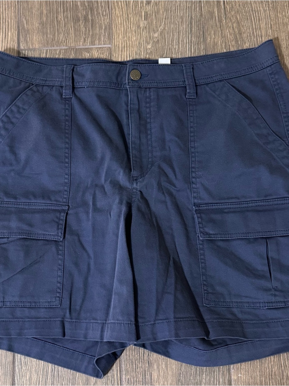 L.L. Bean Size 16 Navy Cargo Shorts with Utility Pockets